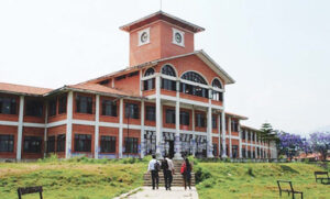 अब भौतिक उपस्थितिमा पढाइ