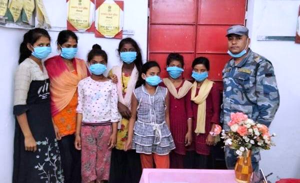 बच्चा चोर्न