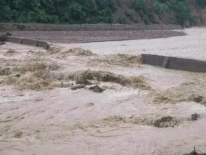 सिचाईंको लागि बनाइएको खुट्टीखोला नहर(ड्याम) वर्ष नबित्दै भत्कियो