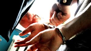 विदेशीलाई लुटपाट गर्ने समूह प्रहरीको फेलामा