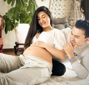 अभिनेत्री प्रीयंका कार्कीपछि गरिमा पन्त भइन भाइरल ? हेर्नुस् बेबी बम्प तस्बिर