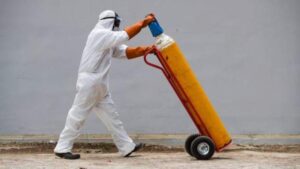 अक्सिजन आपूर्ति अभावमा मात्र उपत्यकामै १० वटा अस्पतालले खडा गरे हात