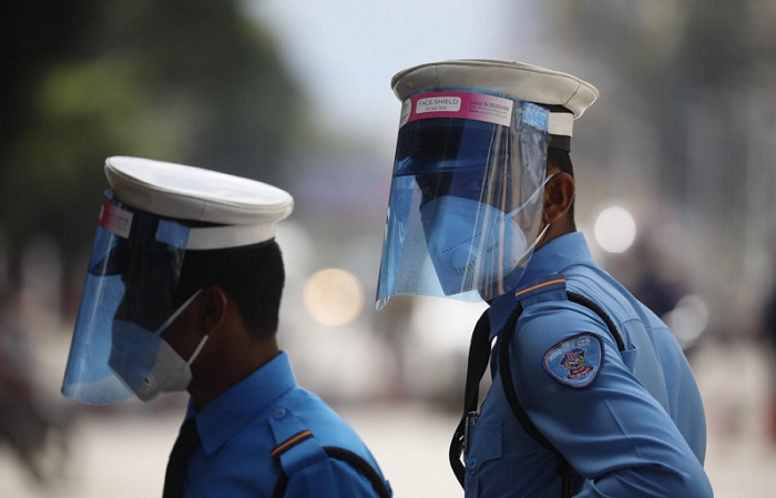 निषेधआज्ञा उल्लङ्घन गर्नेलाई धमाधम कारवाही गर्दै प्रहरी