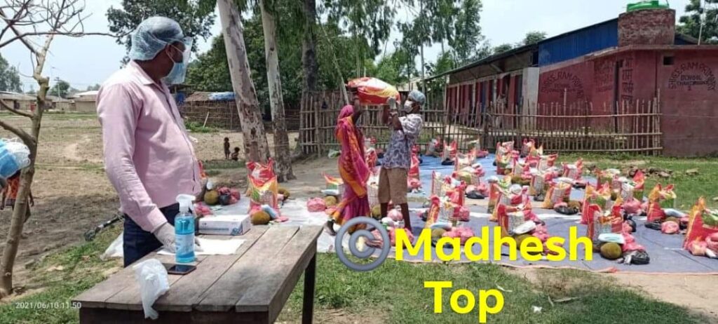 स्टोरिज अफ नेपालको सहयोगमा सर्लाहीमा १५१ अति विपन्न परिवारलाई खाधान्न वितरण