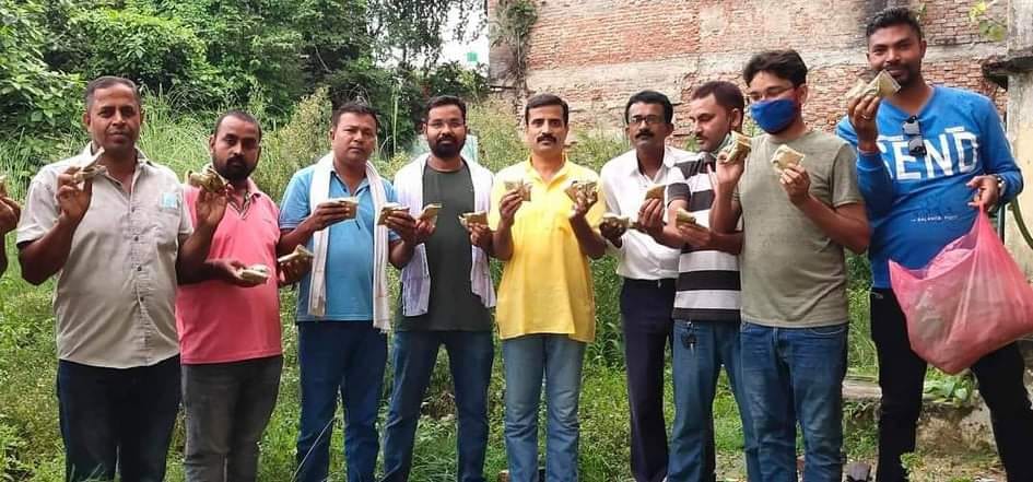 समाजसेवी राउतको पहलमा कोरोना संक्रमितलाई आयुर्वेदिक औषधी वितरण