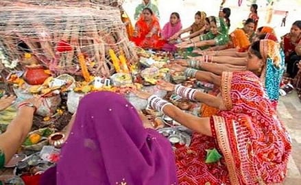 आज तराइ मधेशमा 'वट सवित्री "बड़सायत" पूजाको महत्व एबम व्रत कथा !!