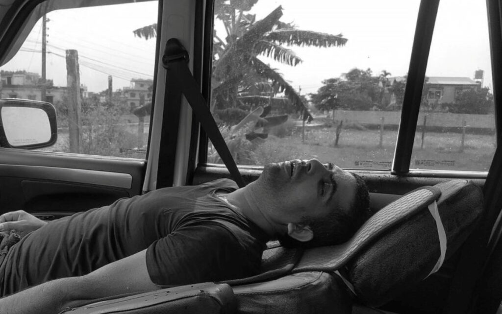 विराटनगरमा गाडीभित्र बेहोस अवस्थामा भेटिएका चालकको मृत्यु