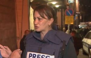 अलजजिराका पत्रकार इजरायलको थुनाबाट मुक्त