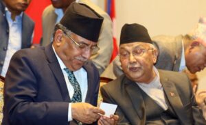 नेकपाको एकता भाँड्ने ओली हुन् कि प्रचण्ड ?