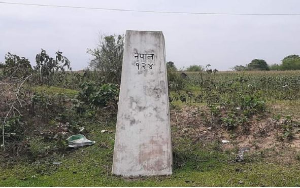 जहाँ भारतीय छिमेकीको भरमा बाँच्छन् नेपाली