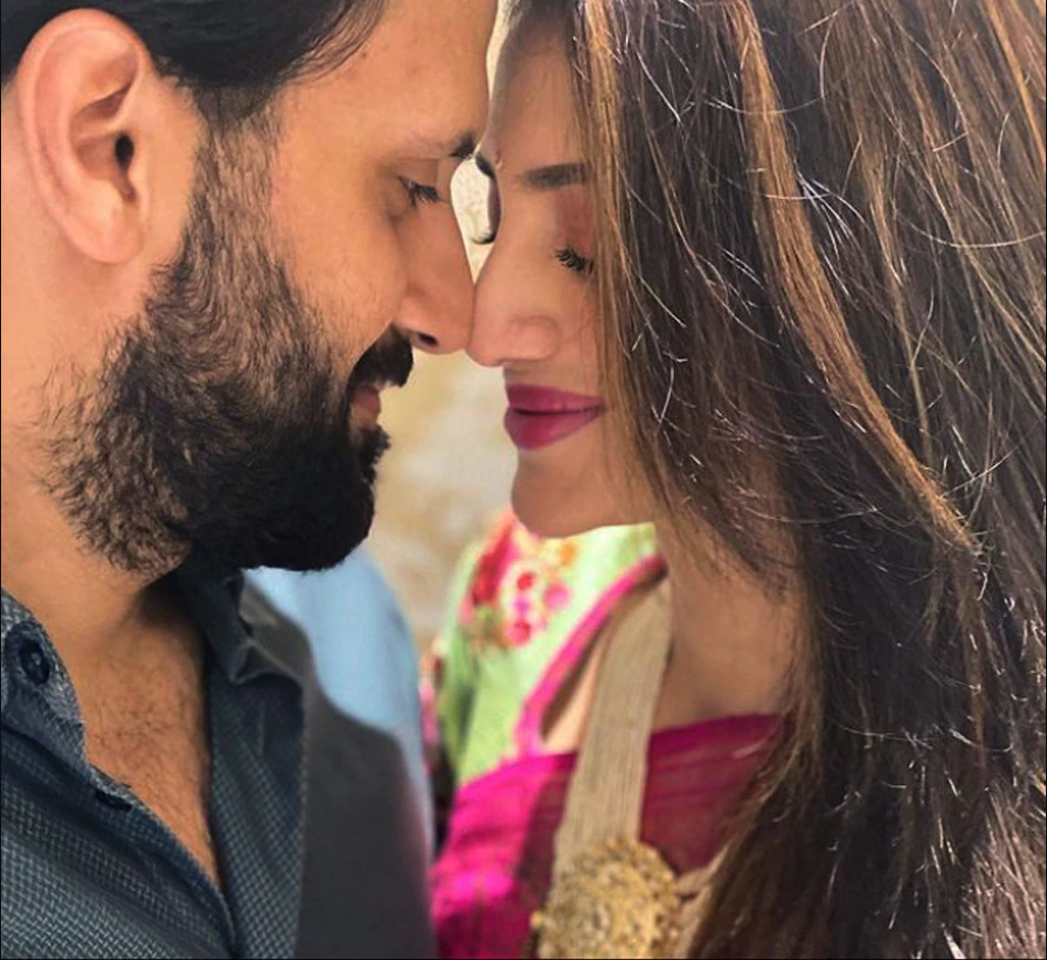 गर्भवती छिन् नुसरत जहां, श्रीमान् निखिल जैनलाई छैन यसको खबरः भाइरल भयो तसलिमा नसरिनको पोस्ट