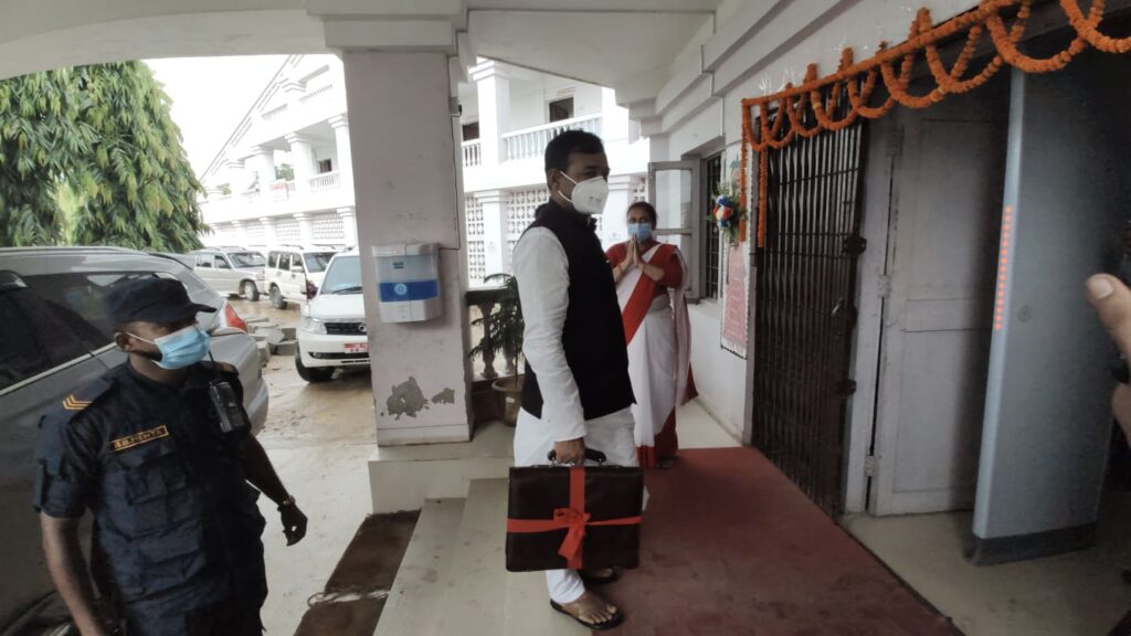 प्रदेश-२ सरकारद्वारा ३३ अर्ब ७९ करोड १४ लाख बजेट घोषणा, कुन शीर्षकमा कति बजेट ? (पूर्णपाठसहित)