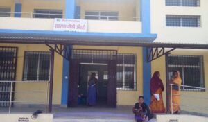 महोत्तरीको स्वास्थ्य चौकी औरही जहिले पनि ढिलाे खुल्ने र चाडै बन्द हुन्छ