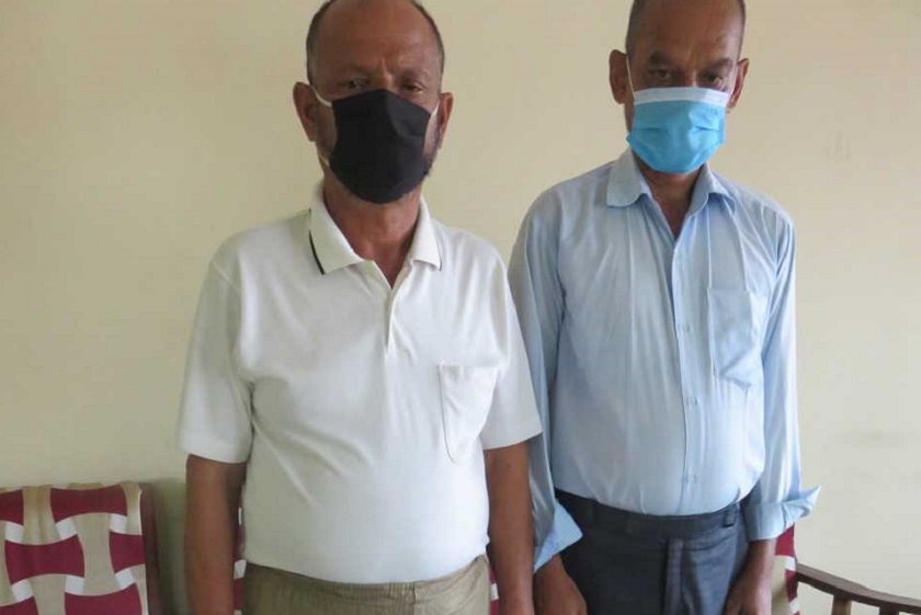 मोरंगमा वन कर्मचारी र पत्रकारको आवरणमा ठगी गरेको आरोपमा २ जना पक्राउ