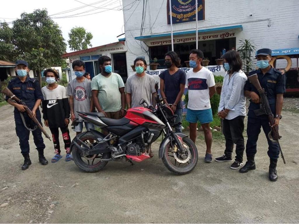 मोटरसाइकल चोरीमा संलग्न ७ जना मोटरसाइकलसहित टोलिको गिरफ्तमा